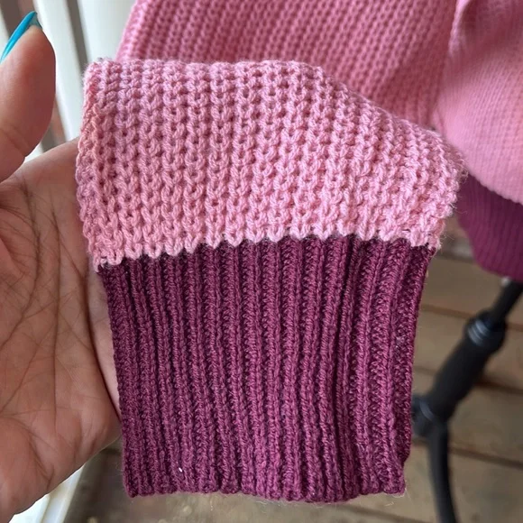 Umgee Plus Size Detachable Sleeve V-Neck Sweater - Picture 12 of 16